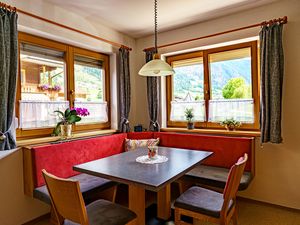 24030585-Ferienhaus-6-Ramsau im Zillertal-300x225-4