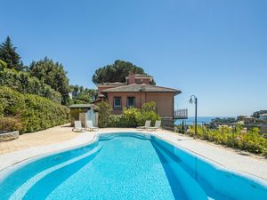 23854185-Ferienhaus-8-Rapallo-300x225-0