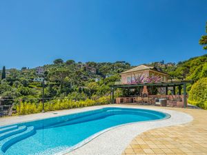 23854185-Ferienhaus-8-Rapallo-300x225-1