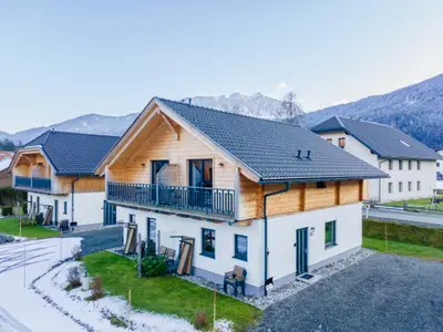 Außenseite Ferienhaus [Winter]