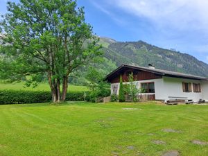 23518332-Ferienhaus-4-Rauris-300x225-2