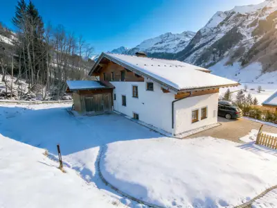 Außenseite Ferienhaus [Winter]