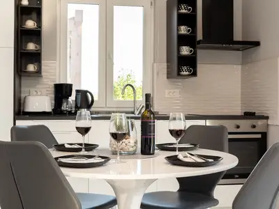 DiningRoom