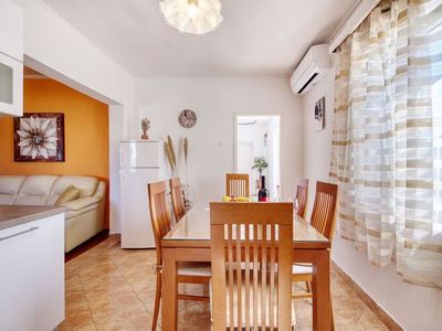 Ferienhaus für 6 Personen (89 m²) in Ražanac 9/10