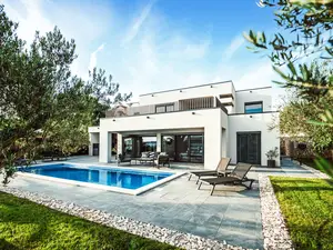 Ferienhaus für 10 Personen (265 m²) in Ražanac