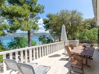 Ferienhaus für 8 Personen (100 m²) in Ražanj 3/10