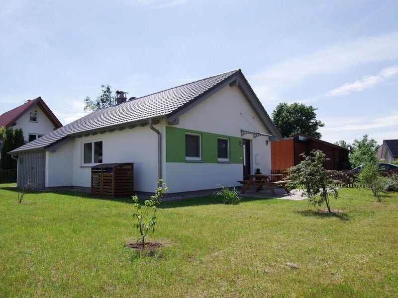 23972897-Ferienhaus-4-Rechlin-800x600-1