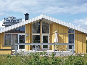 23737287-Ferienhaus-4-Rechlin-300x225-0