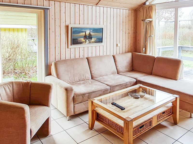 23751529-Ferienhaus-6-Rechlin-800x600-2