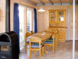 23848658-Ferienhaus-6-Rechlin-300x225-2