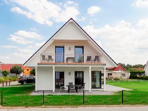 23939274-Ferienhaus-6-Rechlin-300x225-0