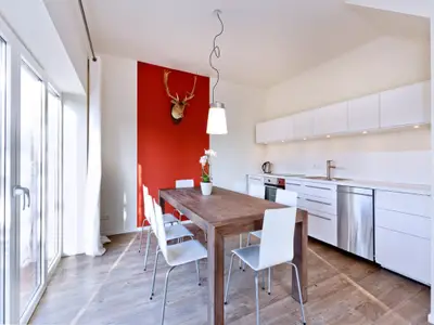 Remise- Essbereich mit Küche