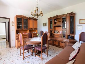 23766556-Ferienhaus-9-Reggio Calabria-300x225-1