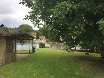 Außenbereich Gartenhaus mit Pool