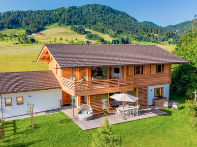 Chalet im Winkl im Sommer