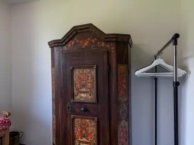 Garderobe in der Villa Pia