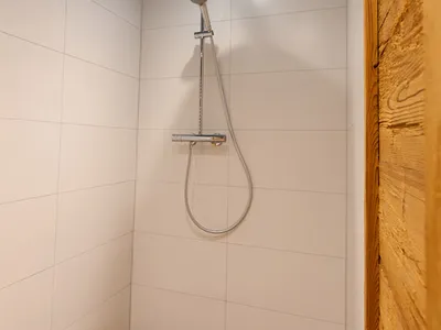 Dusche Sauna.jpg