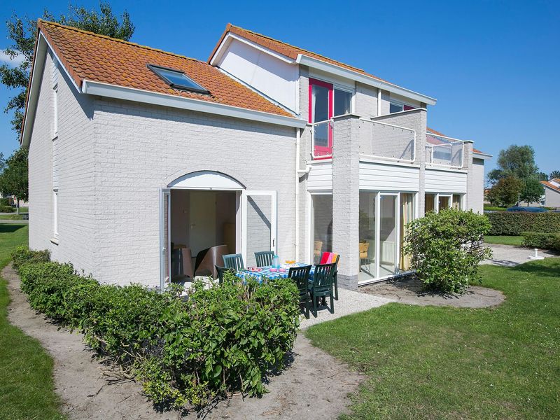 19393745-Ferienhaus-8-Renesse-800x600-0