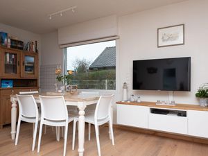 23101353-Ferienhaus-6-Renesse-300x225-3