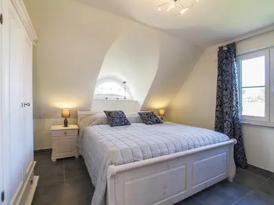 Schlafzimmer II