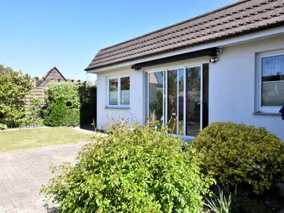 Außenseite Ferienhaus [Sommer]