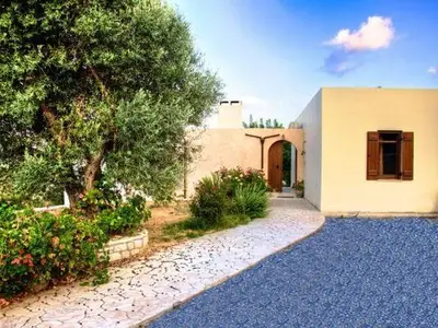 The entrance of the villa