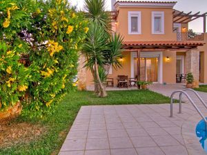 23047969-Ferienhaus-6-Rethymnon-300x225-3