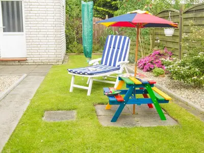 Ferienhaus für 9 Personen (160 m²) in Rhauderfehn 6/10