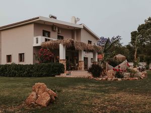 24035944-Ferienhaus-8-Rhodes-300x225-1