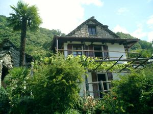 18726783-Ferienhaus-6-Riazzino-300x225-0