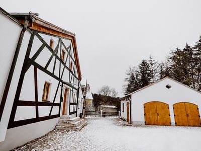 Abschließbare Garage für ihr Auto oder Fahrrad