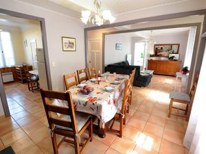 23507969-Ferienhaus-8-Rigarda-300x225-1