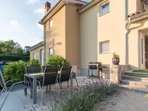 Ferienhaus für 8 Personen (130 m²) in Rijeka