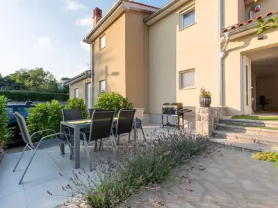 Ferienhaus für 8 Personen (130 m²) in Rijeka 3/10