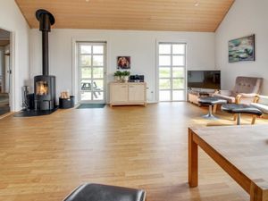 23582930-Ferienhaus-8-Ringkøbing-300x225-4