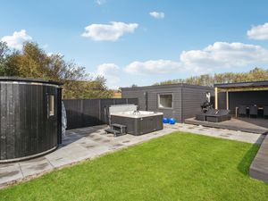 23952530-Ferienhaus-6-Ringkøbing-300x225-1