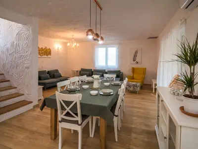 Ferienhaus für 8 Personen (120 m²) in Risika 6/10