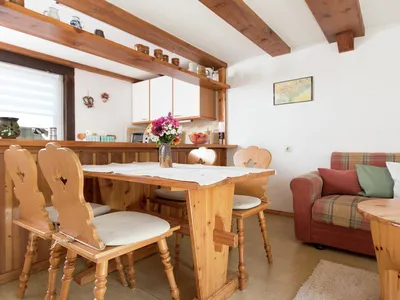 DiningRoom