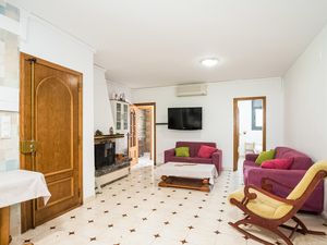 23724317-Ferienhaus-11-Roda de Berá-300x225-1