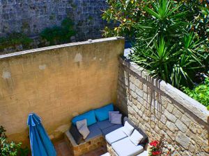 18704319-Ferienhaus-3-Rodos-300x225-3