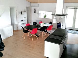 4071351-Ferienhaus-8-Rødby-300x225-3