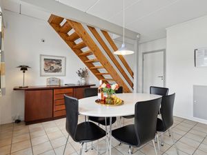 23766138-Ferienhaus-6-Rømø-300x225-4