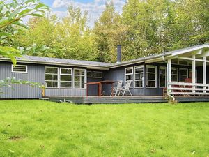 23461585-Ferienhaus-8-Rønde-300x225-0