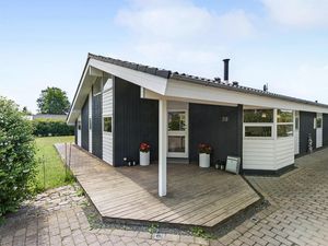 24016360-Ferienhaus-6-Rønde-300x225-0