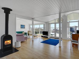 23822934-Ferienhaus-6-Rønde-300x225-5