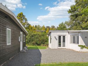 23762977-Ferienhaus-5-Rønde-300x225-2