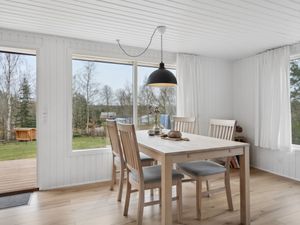 23869068-Ferienhaus-4-Rønde-300x225-3