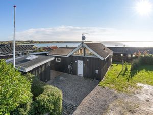 23865991-Ferienhaus-5-Rønde-300x225-0