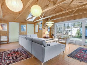 23749556-Ferienhaus-8-Rønne-300x225-4