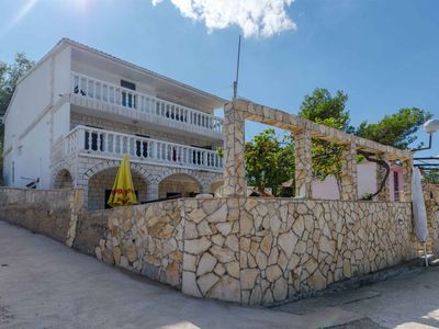 Ferienhaus für 7 Personen (82 m²) in Rogač 3/10